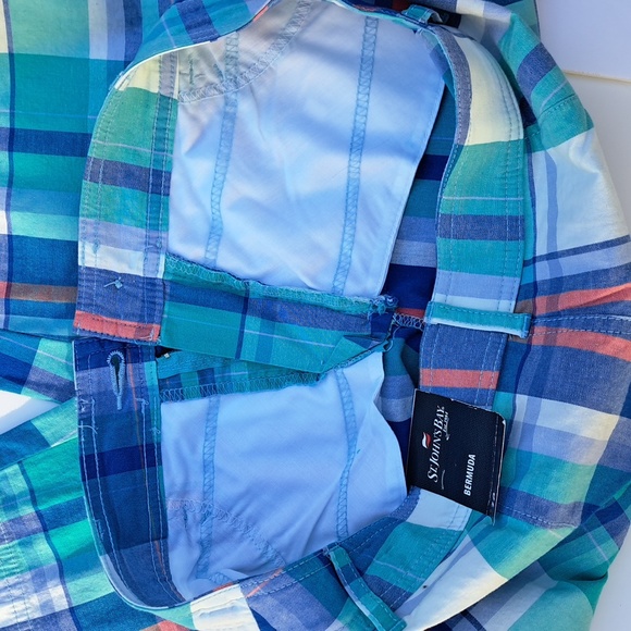 NWT St. John's Bay SECRETLY SLENDER Plaid Bermuda Shorts Womens size 10 - Picture 7 of 7